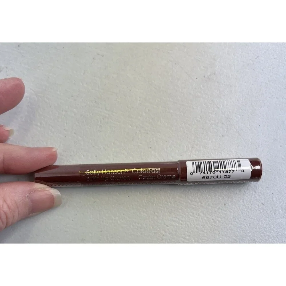 Sally Hansen Lip Liners / Colorfast Satin Lip Crayon Cedar Creme